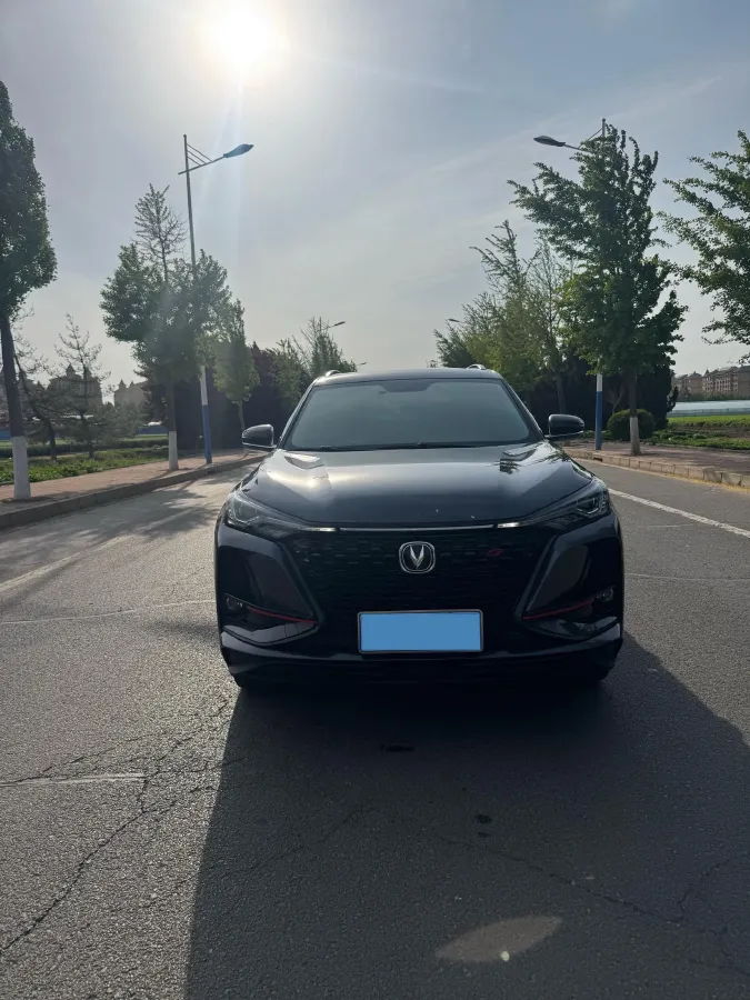 2020 ChangAn CS75 Plus 2.0T 233HP L4 8AT,autocango,china used car exporter,china ev exporter,chinese used car exporter,chinese used ev exporter