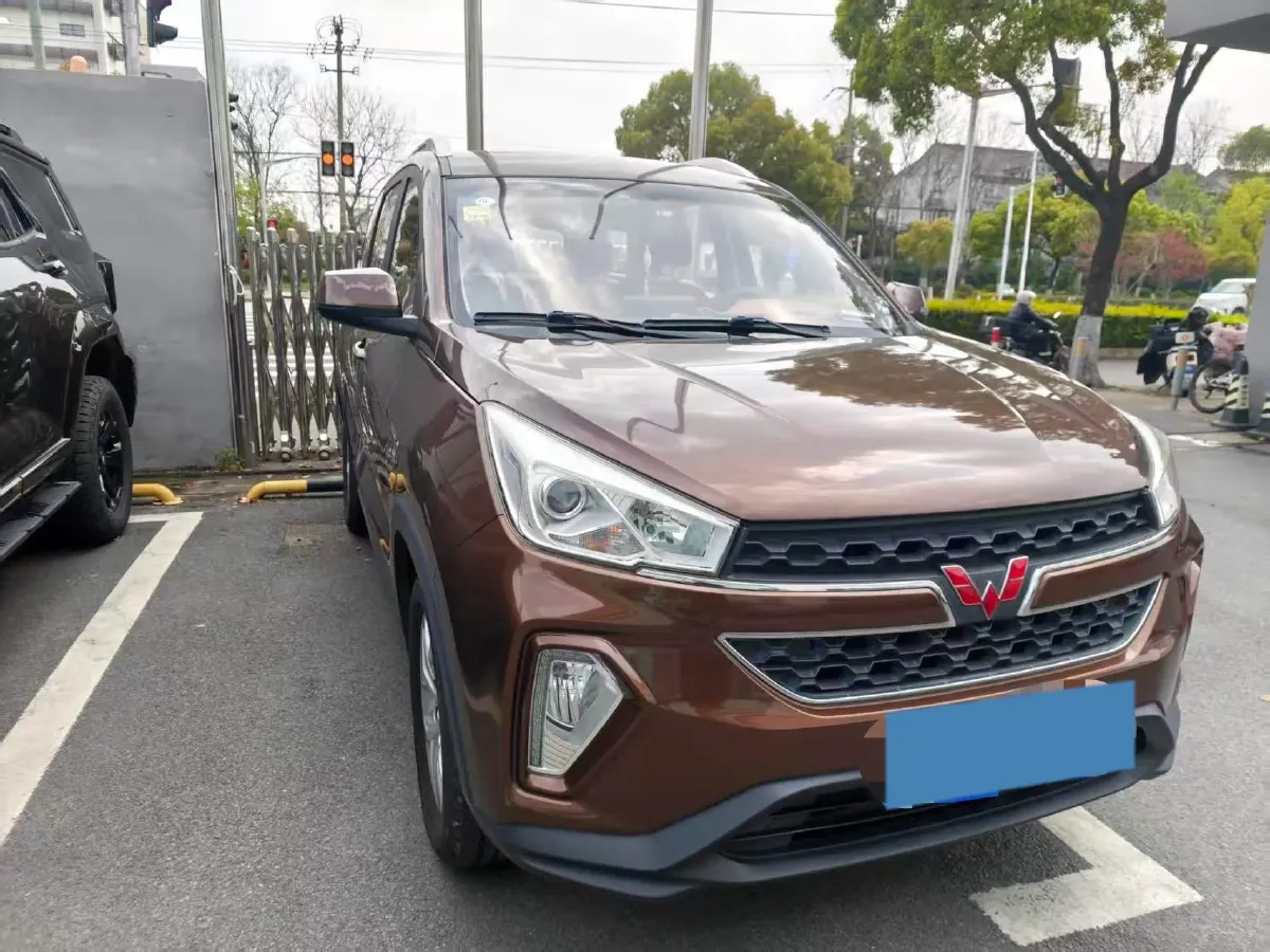 2018 WuLing HongGuang S3 1.5L 112HP L4 6MT,autocango,china used car exporter,china ev exporter,chinese used car exporter,chinese used ev exporter