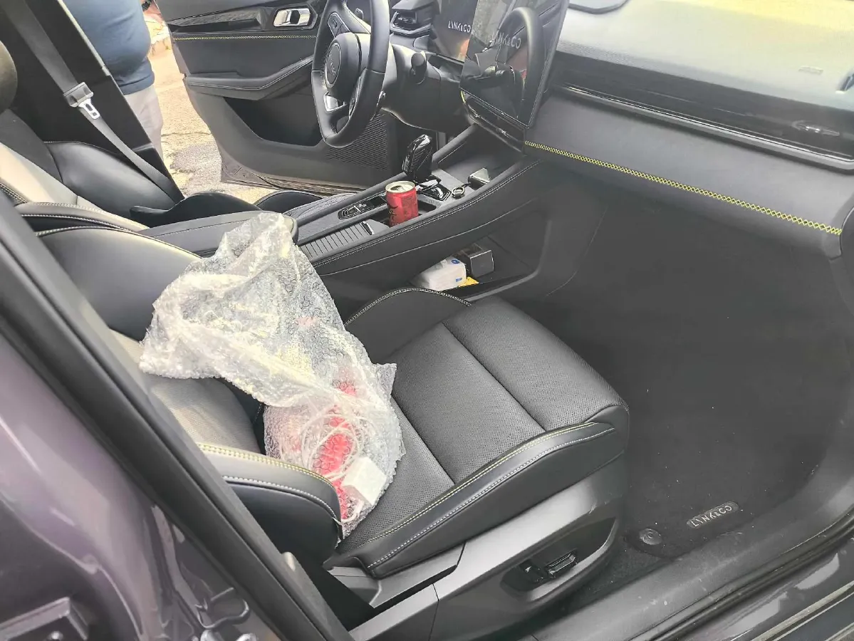 2025 LYNK&CO 03 1.5T 181HP L4 7DCT,autocango,china used car exporter,china ev exporter,chinese used car exporter,chinese used ev exporter