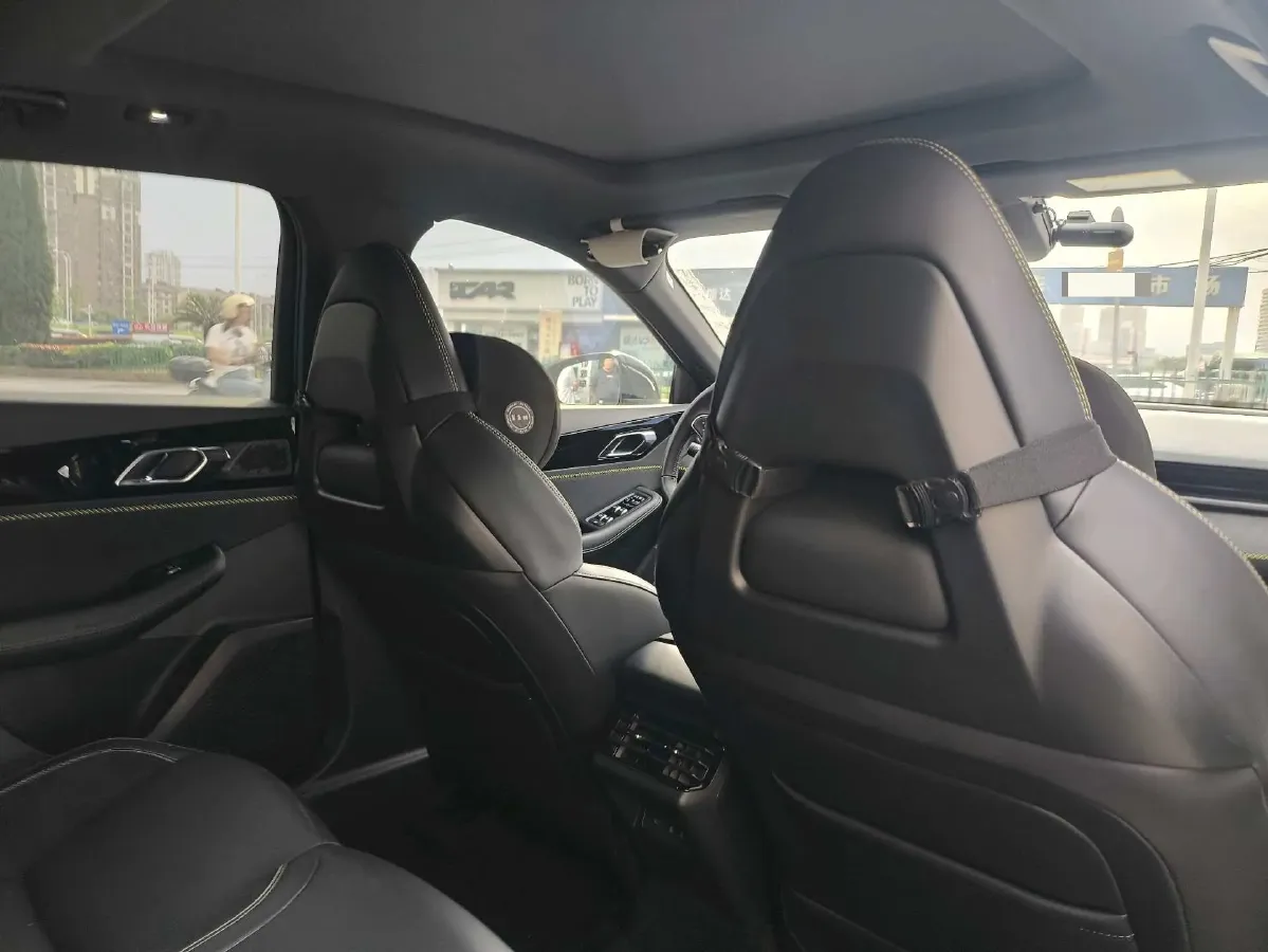 2025 LYNK&CO 03 1.5T 181HP L4 7DCT,autocango,china used car exporter,china ev exporter,chinese used car exporter,chinese used ev exporter