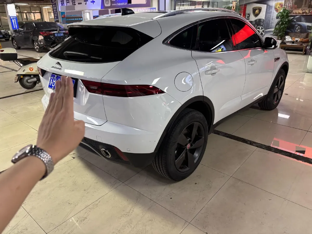2024 Jaguar E-PACE 1.5T 200HP L3 8AT,autocango,china used car exporter,china ev exporter,chinese used car exporter,chinese used ev exporter
