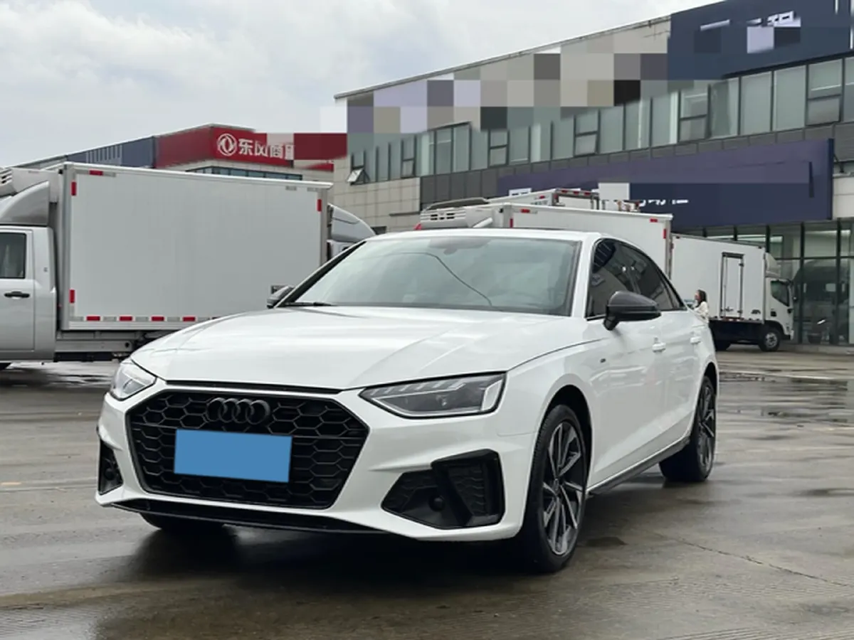 2023 Audi A4L 2.0T 190HP L4 7DCT,autocango,china used car exporter,china ev exporter,chinese used car exporter,chinese used ev exporter