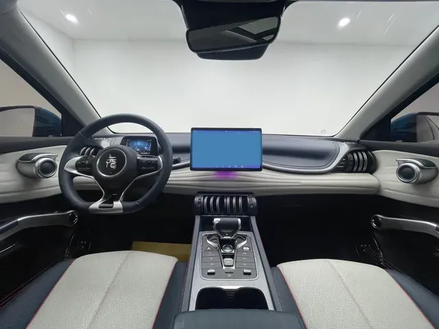 2022 Roewe RX5 MAX 1.5T 181HP L4 6AT,autocango,china used car exporter,china ev exporter,chinese used car exporter,chinese used ev exporter