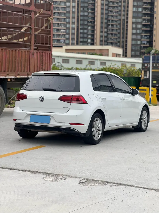 2018 Volkswagen Golf 1.4T 131HP L4 7DCT,autocango,china used car exporter,china ev exporter,chinese used car exporter,chinese used ev exporter