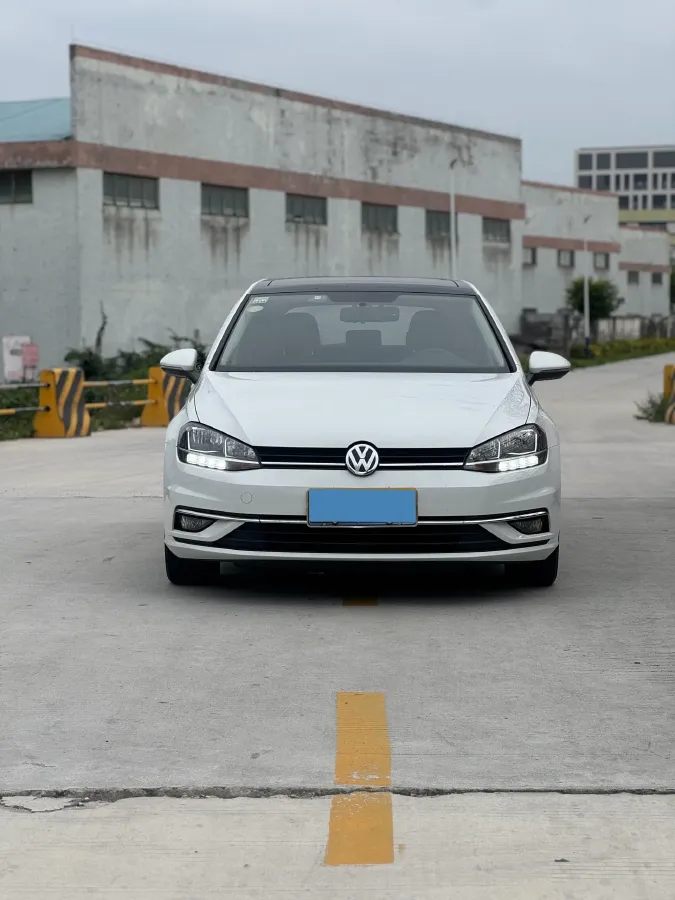 2018 Volkswagen Golf 1.4T 131HP L4 7DCT,autocango,china used car exporter,china ev exporter,chinese used car exporter,chinese used ev exporter