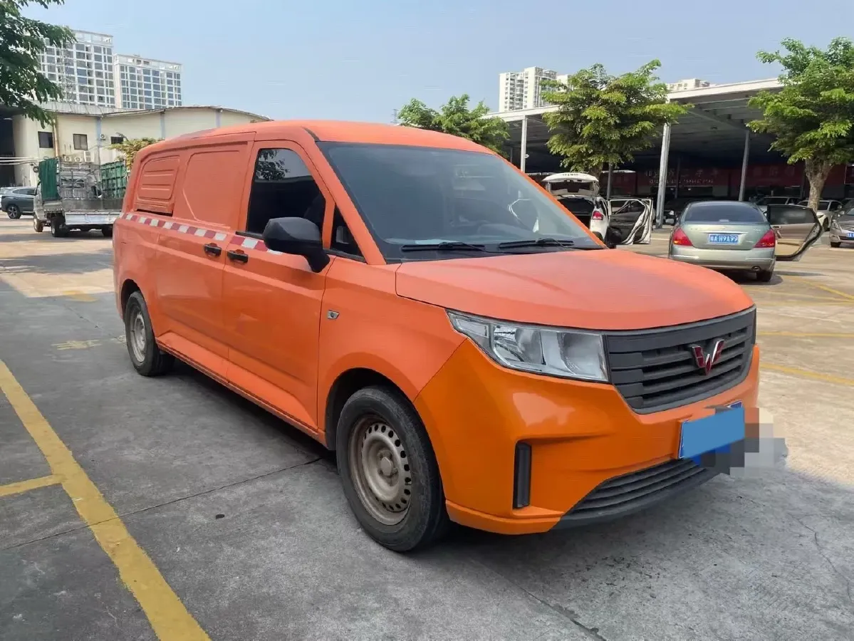 2021 WuLing ZhengChen 1.5T 147HP L4 6MT,autocango,china used car exporter,china ev exporter,chinese used car exporter,chinese used ev exporter