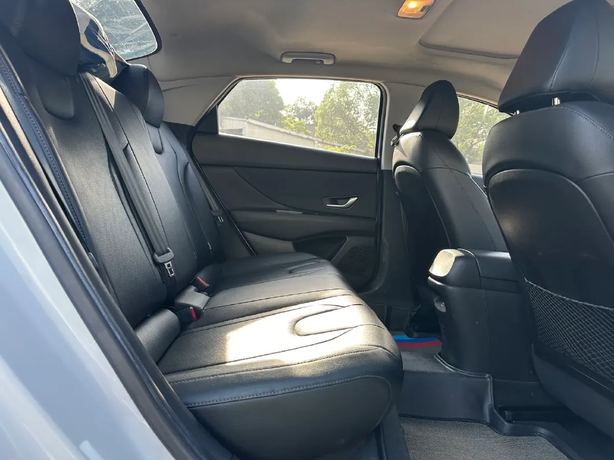 2021 Hyundai Elantra 1.5L 115HP L4 CVT,autocango,china used car exporter,china ev exporter,chinese used car exporter,chinese used ev exporter