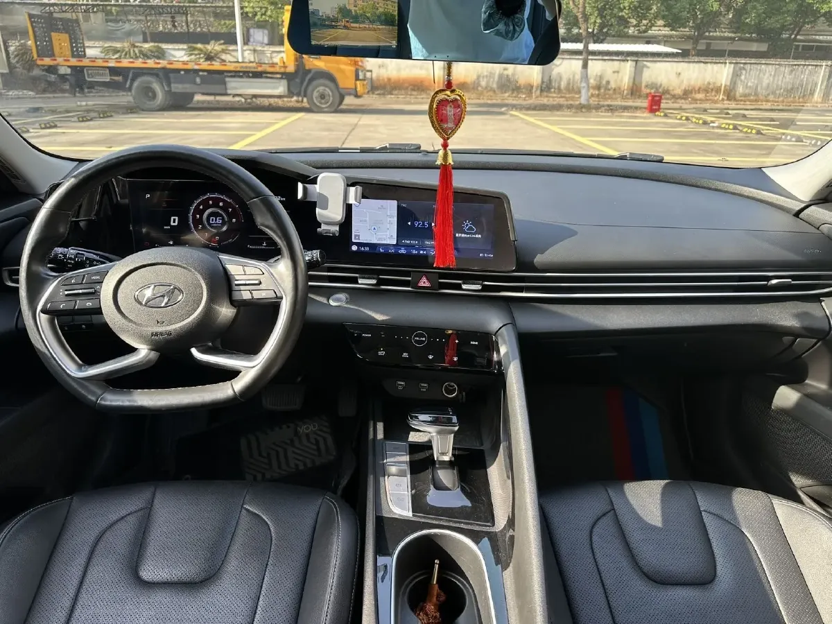 2021 Hyundai Elantra 1.5L 115HP L4 CVT,autocango,china used car exporter,china ev exporter,chinese used car exporter,chinese used ev exporter