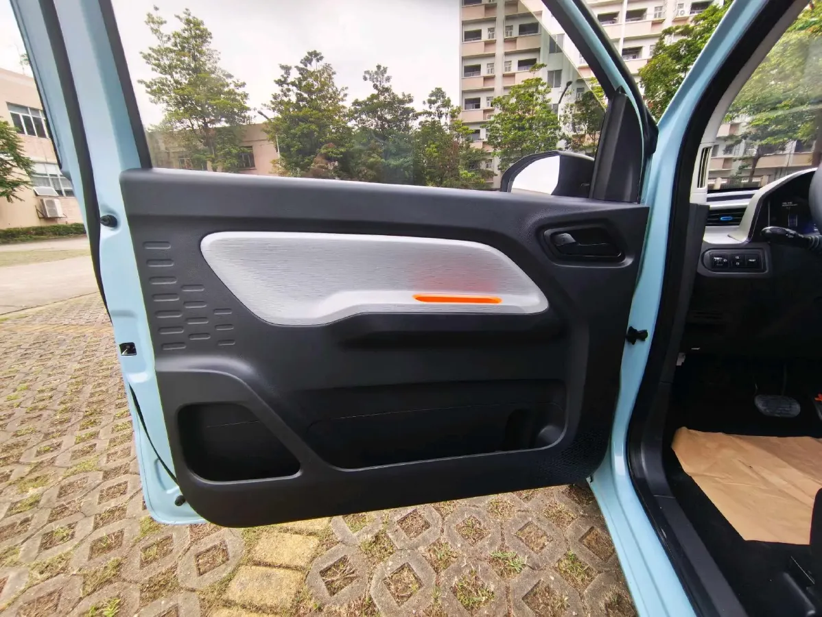 2020 WuLing HongGuang MINI EV BEV 13.8KWH,autocango,china used car exporter,china ev exporter,chinese used car exporter,chinese used ev exporter