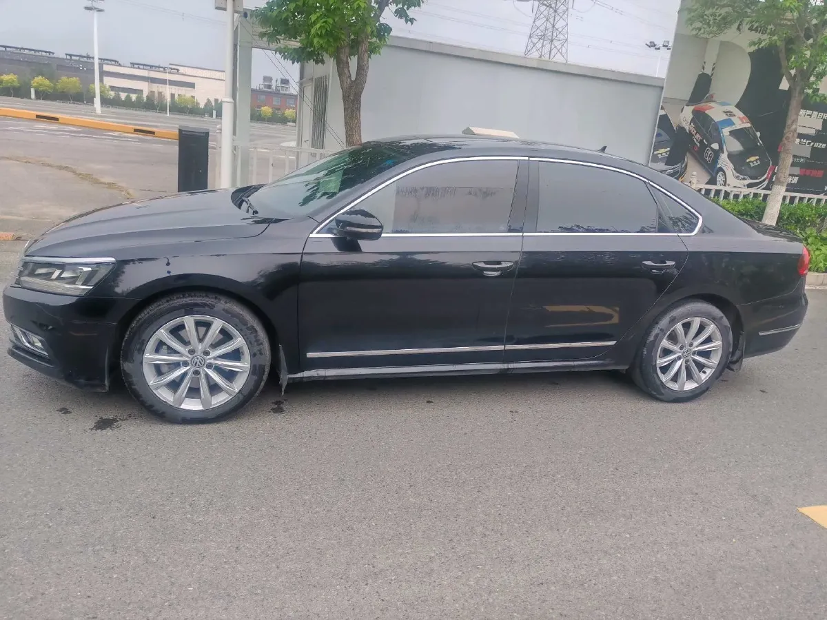 2017 Volkswagen Passat 1.8T 180HP L4 7DCT,autocango,china used car exporter,china ev exporter,chinese used car exporter,chinese used ev exporter
