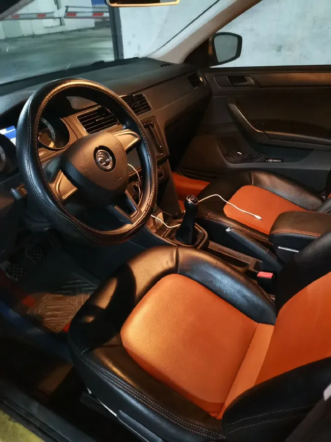 2018 Skoda Rapid Spaceback 1.4L 90HP L4 5MT,autocango,china used car exporter,china ev exporter,chinese used car exporter,chinese used ev exporter