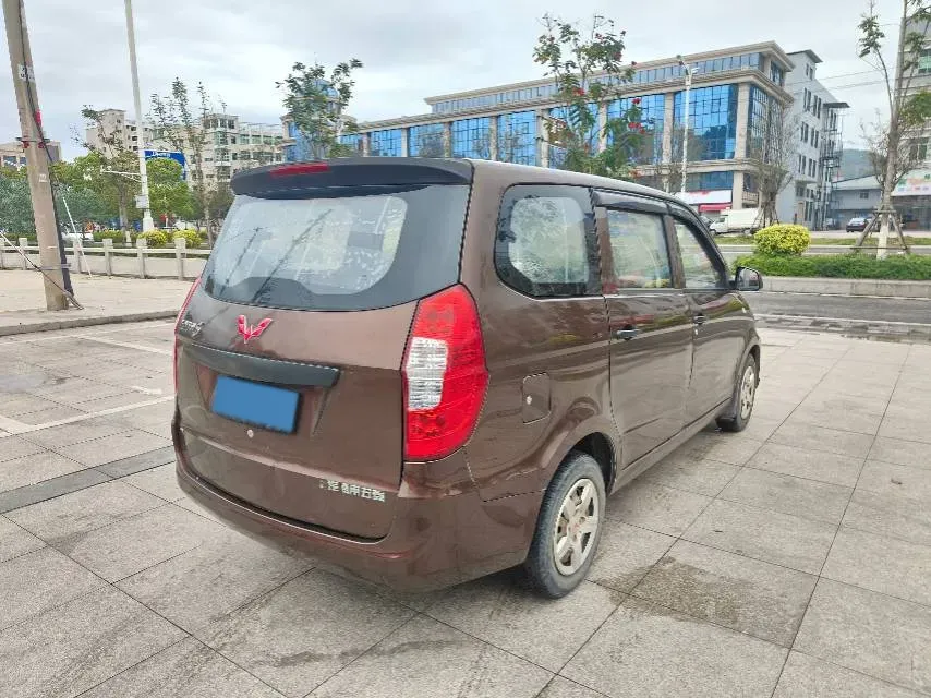 2018 WuLing HongGuang 1.2L 82HP L4 5MT,autocango,china used car exporter,china ev exporter,chinese used car exporter,chinese used ev exporter