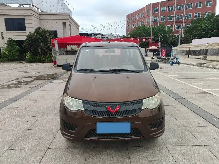 2018 WuLing HongGuang 1.2L 82HP L4 5MT,autocango,china used car exporter,china ev exporter,chinese used car exporter,chinese used ev exporter