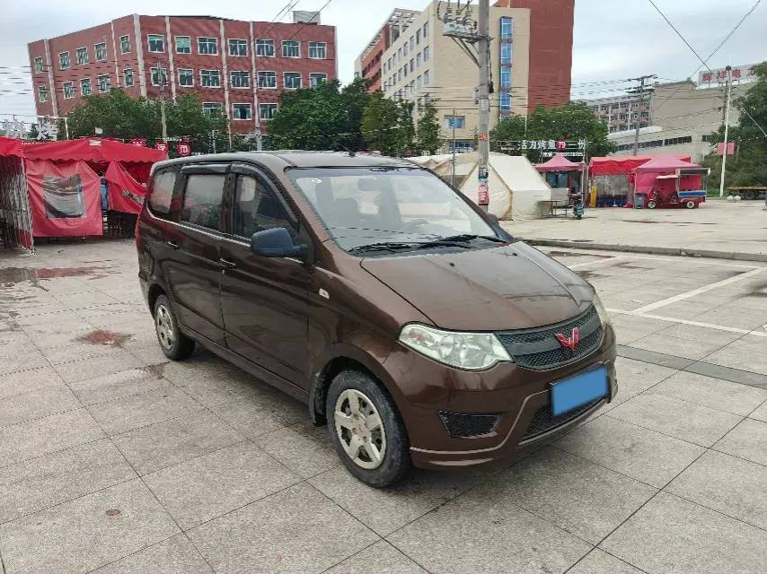 2018 WuLing HongGuang 1.2L 82HP L4 5MT,autocango,china used car exporter,china ev exporter,chinese used car exporter,chinese used ev exporter