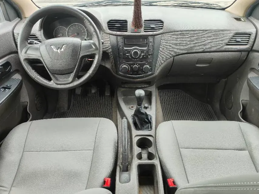 2018 WuLing HongGuang 1.2L 82HP L4 5MT,autocango,china used car exporter,china ev exporter,chinese used car exporter,chinese used ev exporter