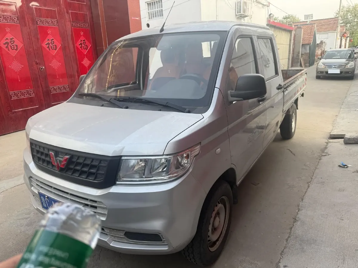 2019 WuLing RongGuang New Truck 1.5L 107HP L4 5MT,autocango,china used car exporter,china ev exporter,chinese used car exporter,chinese used ev exporter