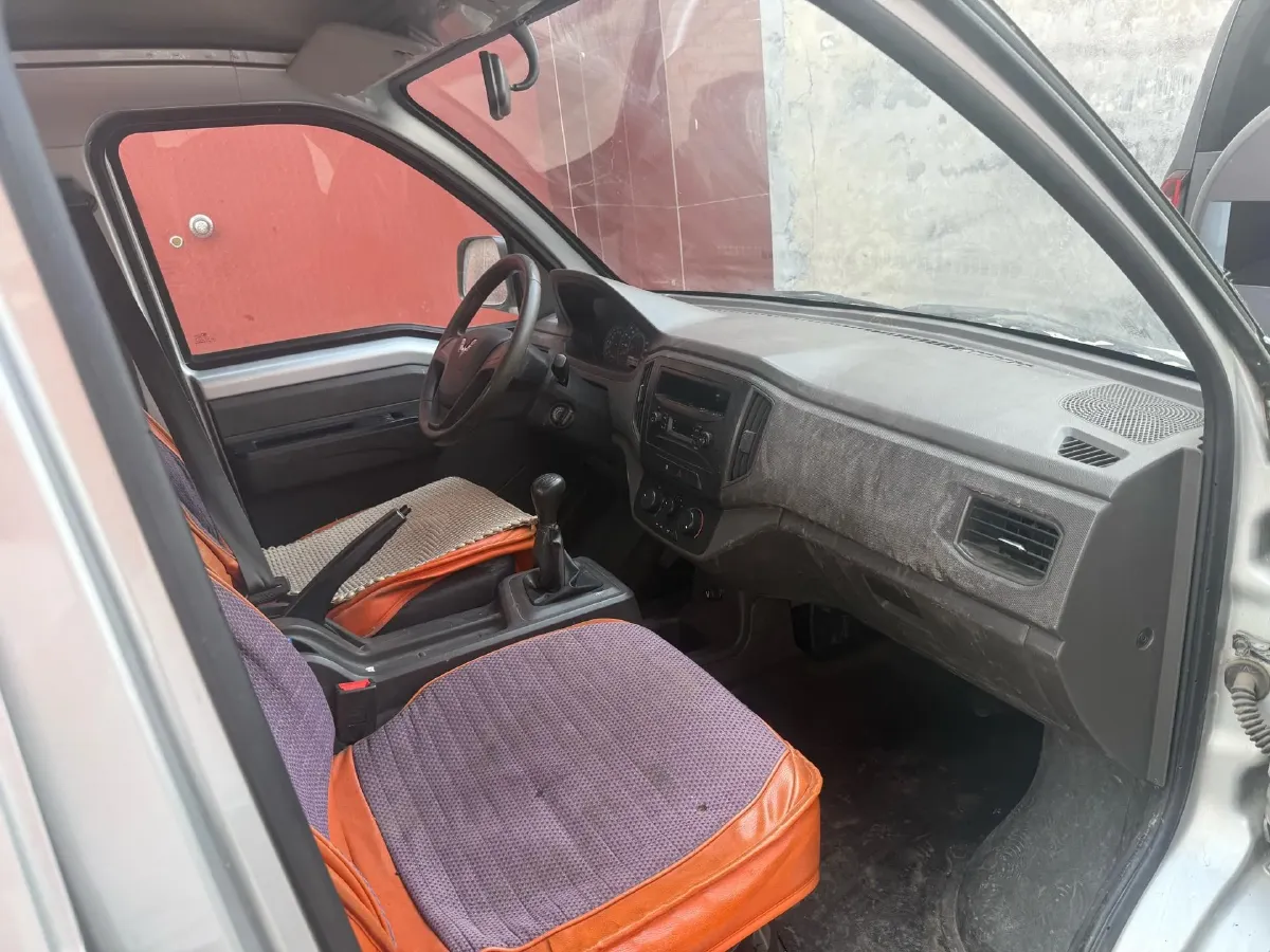 2019 WuLing RongGuang New Truck 1.5L 107HP L4 5MT,autocango,china used car exporter,china ev exporter,chinese used car exporter,chinese used ev exporter