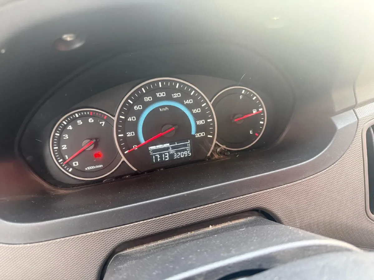 2019 WuLing RongGuang New Truck 1.5L 107HP L4 5MT,autocango,china used car exporter,china ev exporter,chinese used car exporter,chinese used ev exporter