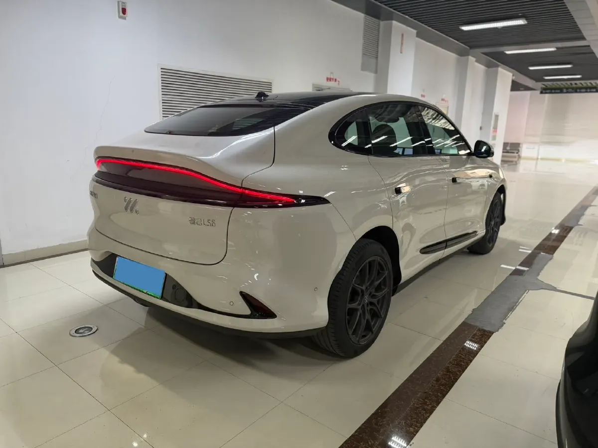 2023 IM LS6 BEV 71KWH,autocango,china used car exporter,china ev exporter,chinese used car exporter,chinese used ev exporter