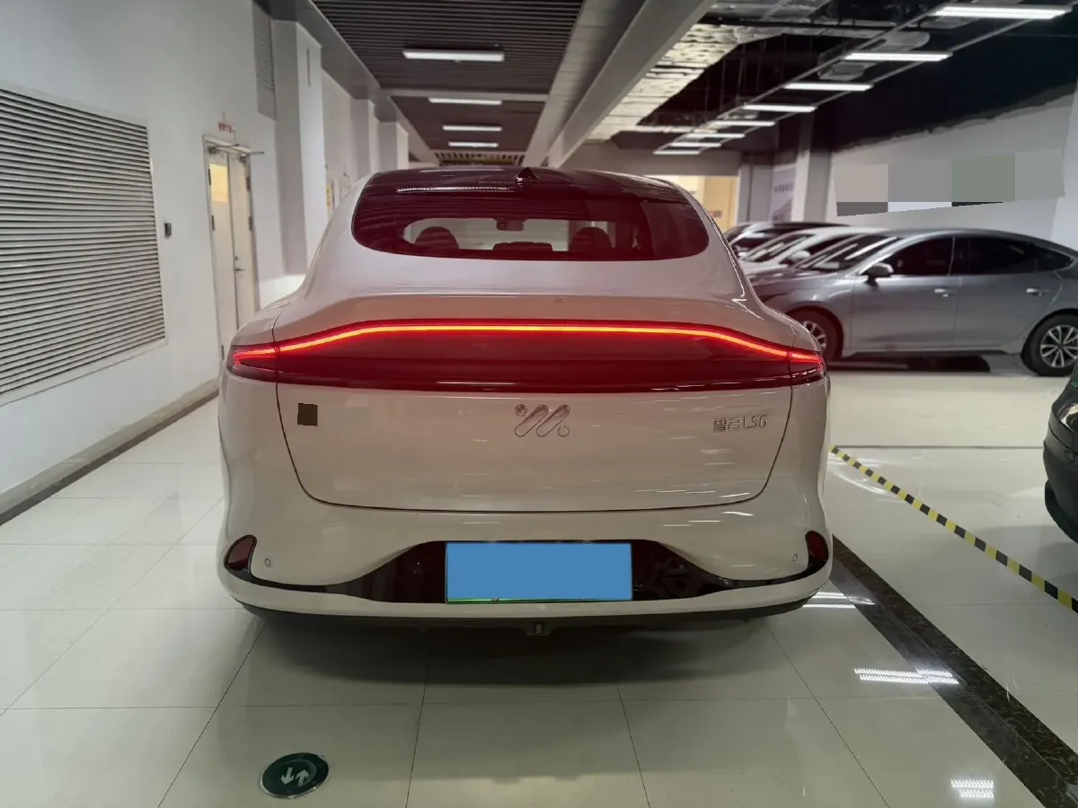 2023 IM LS6 BEV 71KWH,autocango,china used car exporter,china ev exporter,chinese used car exporter,chinese used ev exporter