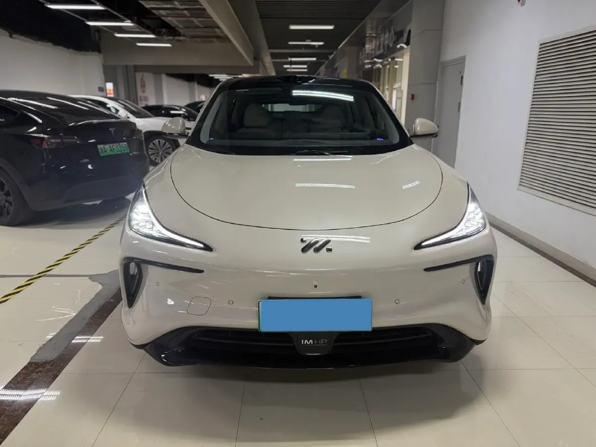 2023 IM LS6 BEV 71KWH,autocango,china used car exporter,china ev exporter,chinese used car exporter,chinese used ev exporter