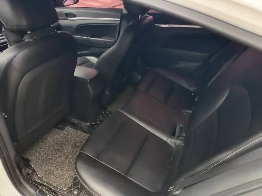 2016 Hyundai Elantra 1.6L 130HP L4 6AT,autocango,china used car exporter,china ev exporter,chinese used car exporter,chinese used ev exporter