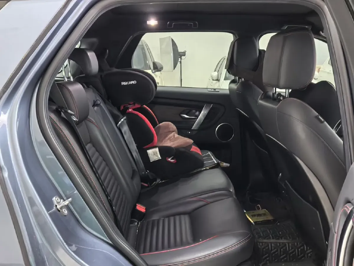 2021 Land Rover Discovery Sport 2.0T 249HP L4 9AT,autocango,china used car exporter,china ev exporter,chinese used car exporter,chinese used ev exporter