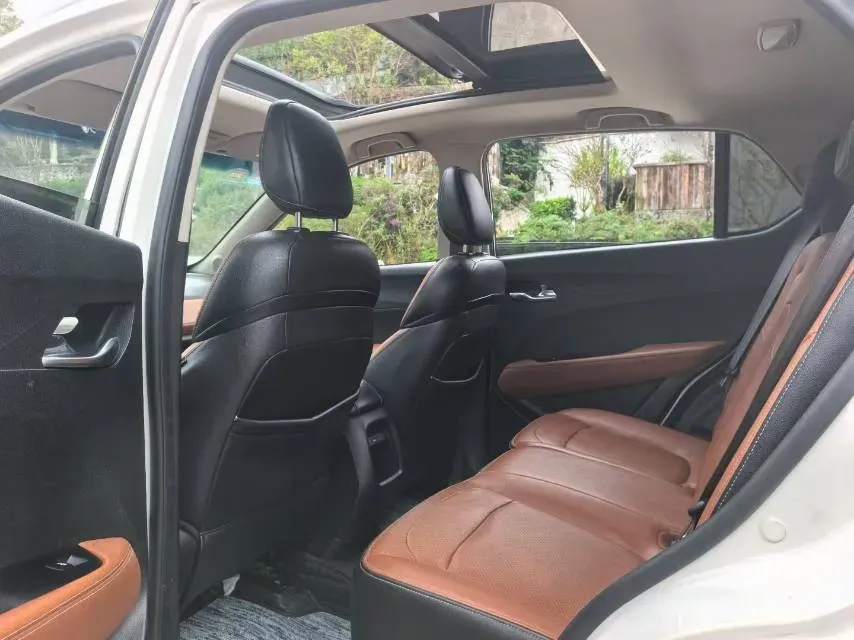 2017 HaiMa S5 Young Edition 1.6L 122HP L4 5MT,autocango,china used car exporter,china ev exporter,chinese used car exporter,chinese used ev exporter