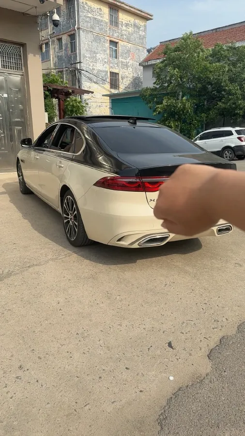 2021 Jaguar XFL 2.0T 250HP L4 8AT,autocango,china used car exporter,china ev exporter,chinese used car exporter,chinese used ev exporter