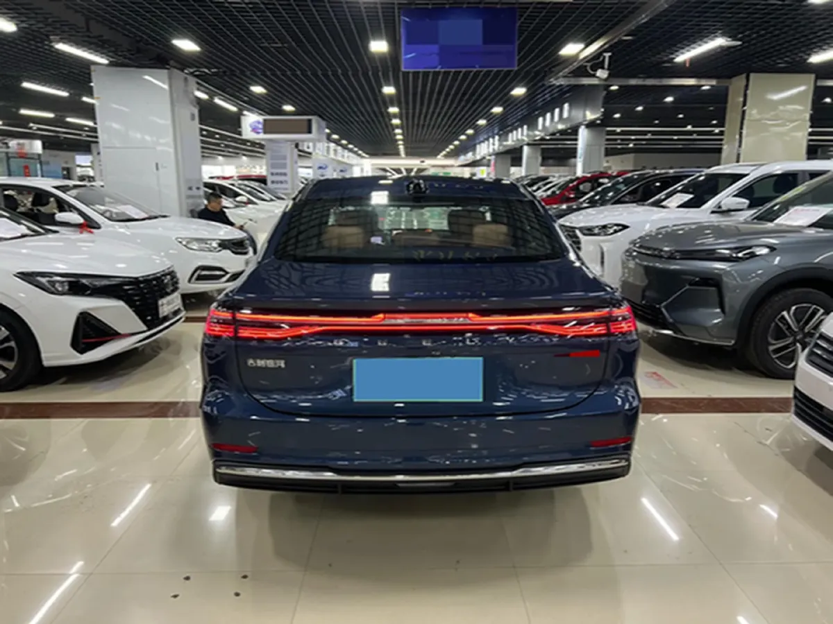 2025 Geely Galaxy A7 1.5L 112HP L4 1DHT PHEV,autocango,china used car exporter,china ev exporter,chinese used car exporter,chinese used ev exporter