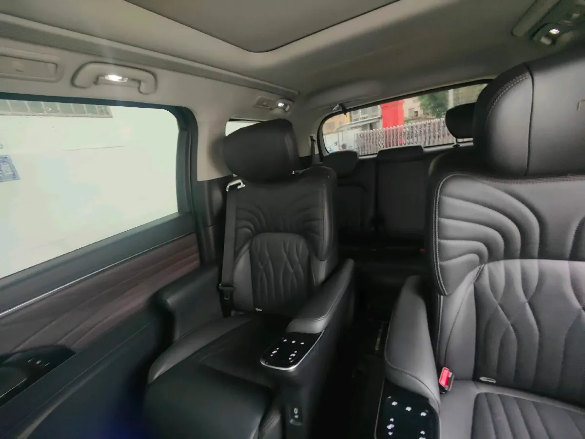 2024 GAC Trumpchi M8 2.0T 252HP L4 8AT,autocango,china used car exporter,china ev exporter,chinese used car exporter,chinese used ev exporter