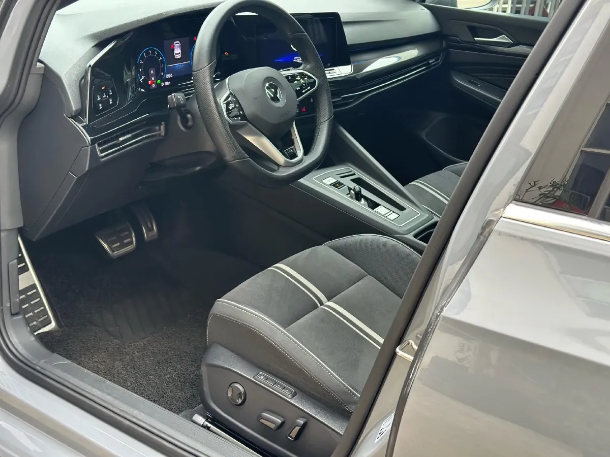 2021 Volkswagen Golf 1.4T 150HP L4 7DCT,autocango,china used car exporter,china ev exporter,chinese used car exporter,chinese used ev exporter