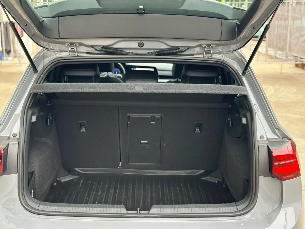 2021 Volkswagen Golf 1.4T 150HP L4 7DCT,autocango,china used car exporter,china ev exporter,chinese used car exporter,chinese used ev exporter