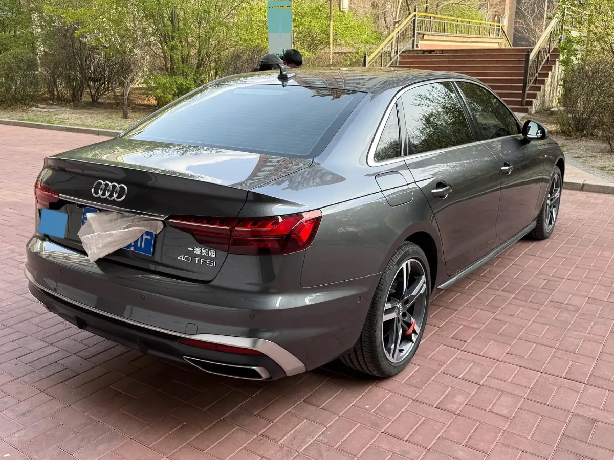 2020 Audi A4L 2.0T 190HP L4 7DCT,autocango,china used car exporter,china ev exporter,chinese used car exporter,chinese used ev exporter