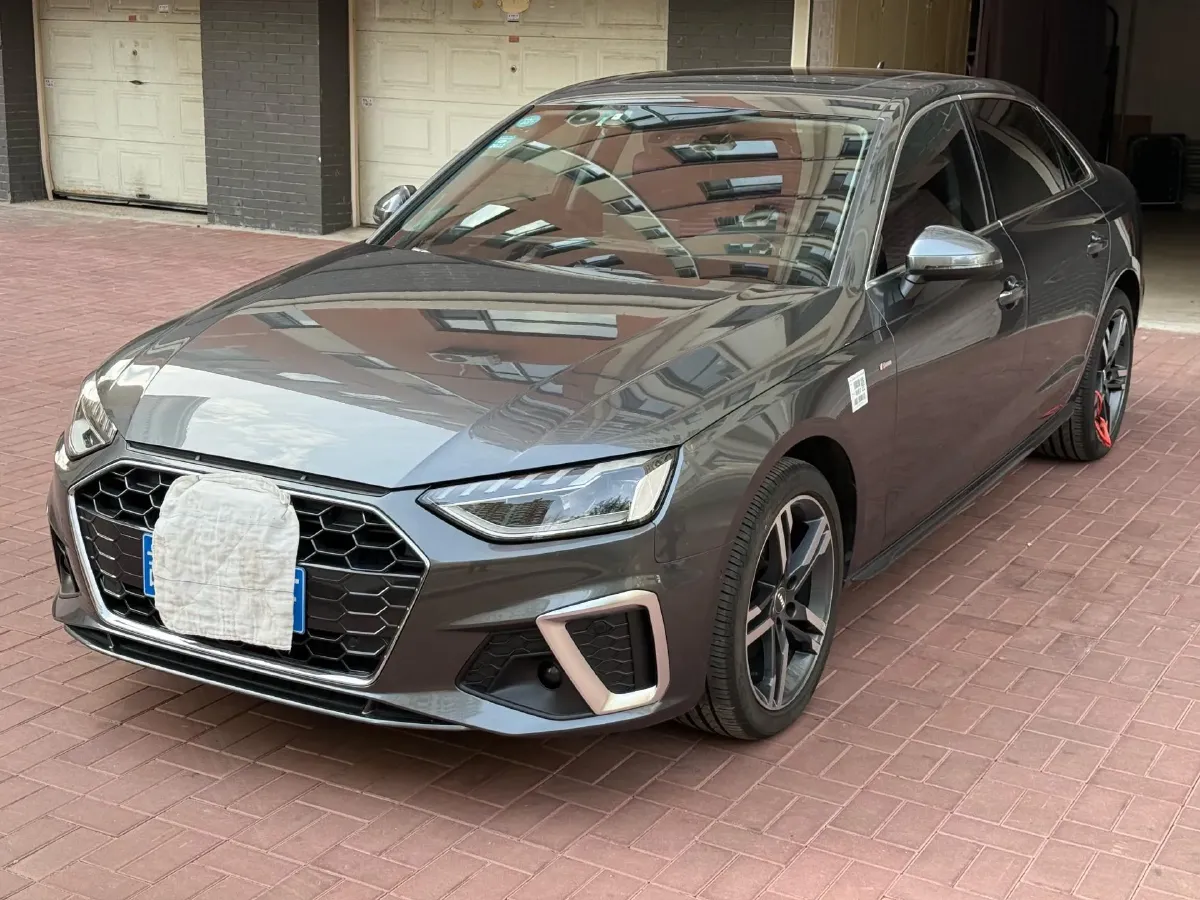 2020 Audi A4L 2.0T 190HP L4 7DCT,autocango,china used car exporter,china ev exporter,chinese used car exporter,chinese used ev exporter