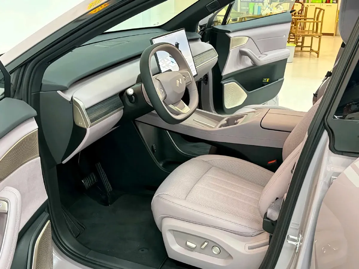 2025 ONVO L60 BEV,autocango,china used car exporter,china ev exporter,chinese used car exporter,chinese used ev exporter