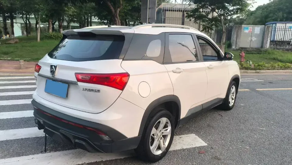 2019 BaoJun 530 1.5T 151HP L4 CVT,autocango,china used car exporter,china ev exporter,chinese used car exporter,chinese used ev exporter