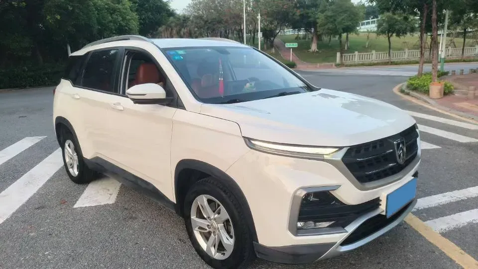 2019 BaoJun 530 1.5T 151HP L4 CVT,autocango,china used car exporter,china ev exporter,chinese used car exporter,chinese used ev exporter