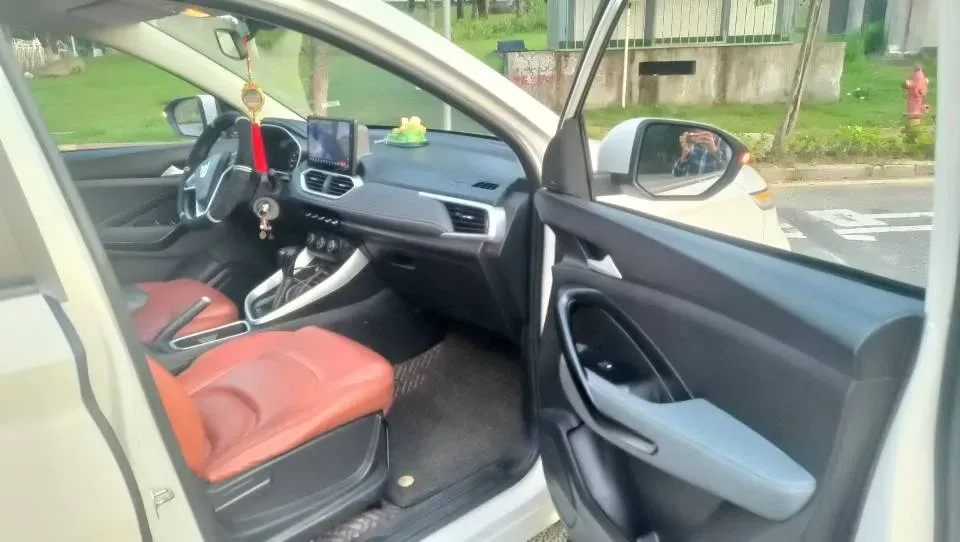 2019 BaoJun 530 1.5T 151HP L4 CVT,autocango,china used car exporter,china ev exporter,chinese used car exporter,chinese used ev exporter