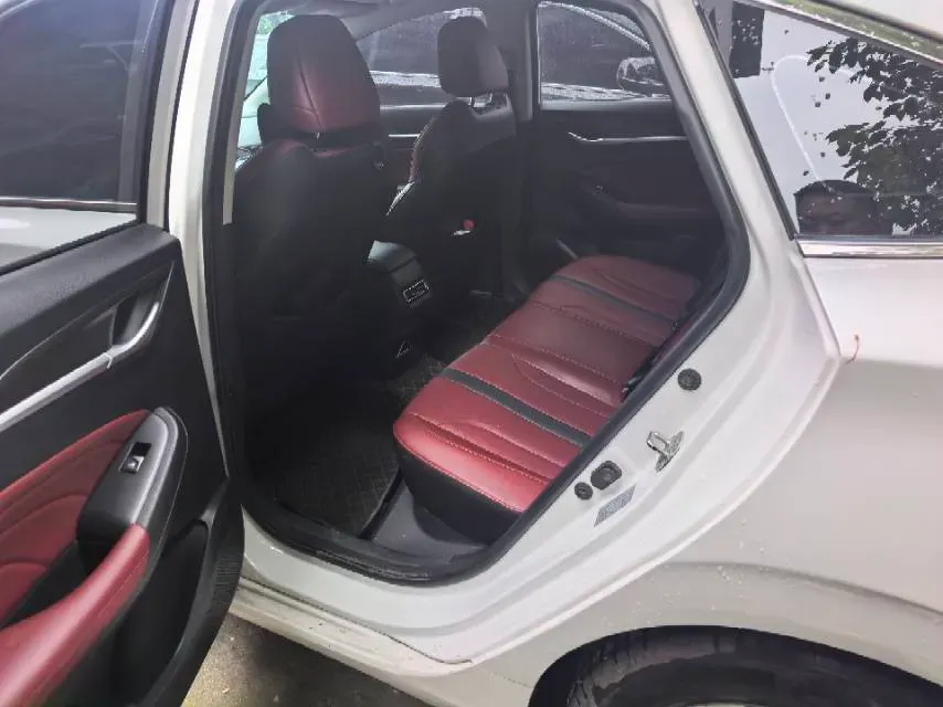 2021 ChangAn Eado 1.4T 160HP L4 7DCT,autocango,china used car exporter,china ev exporter,chinese used car exporter,chinese used ev exporter