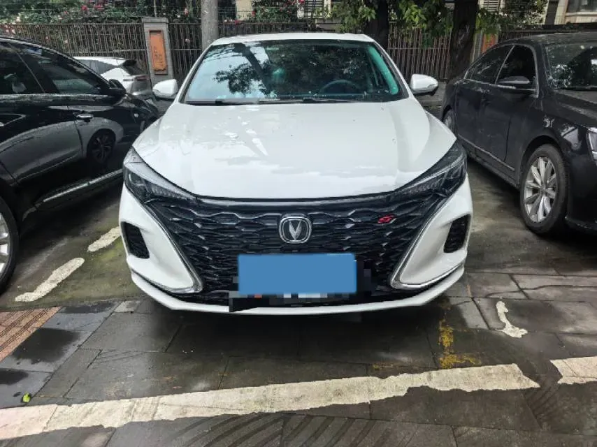 2021 ChangAn Eado 1.4T 160HP L4 7DCT,autocango,china used car exporter,china ev exporter,chinese used car exporter,chinese used ev exporter