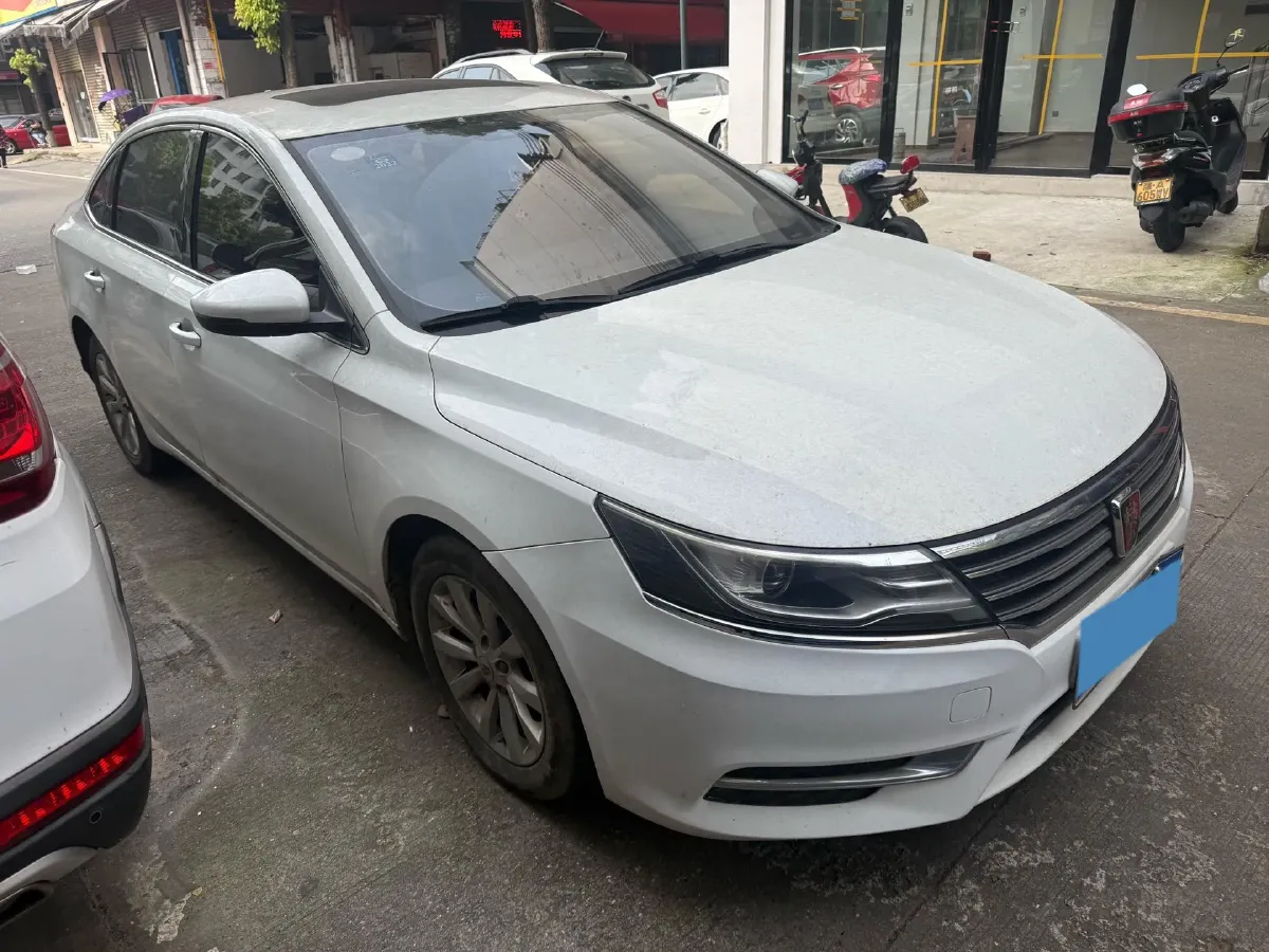 2017 Roewe i6 1.0T 125HP L3 7DCT,autocango,china used car exporter,china ev exporter,chinese used car exporter,chinese used ev exporter