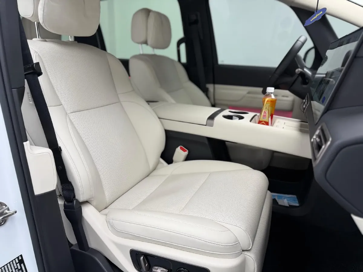 2025 Li MEGA BEV,autocango,china used car exporter,china ev exporter,chinese used car exporter,chinese used ev exporter