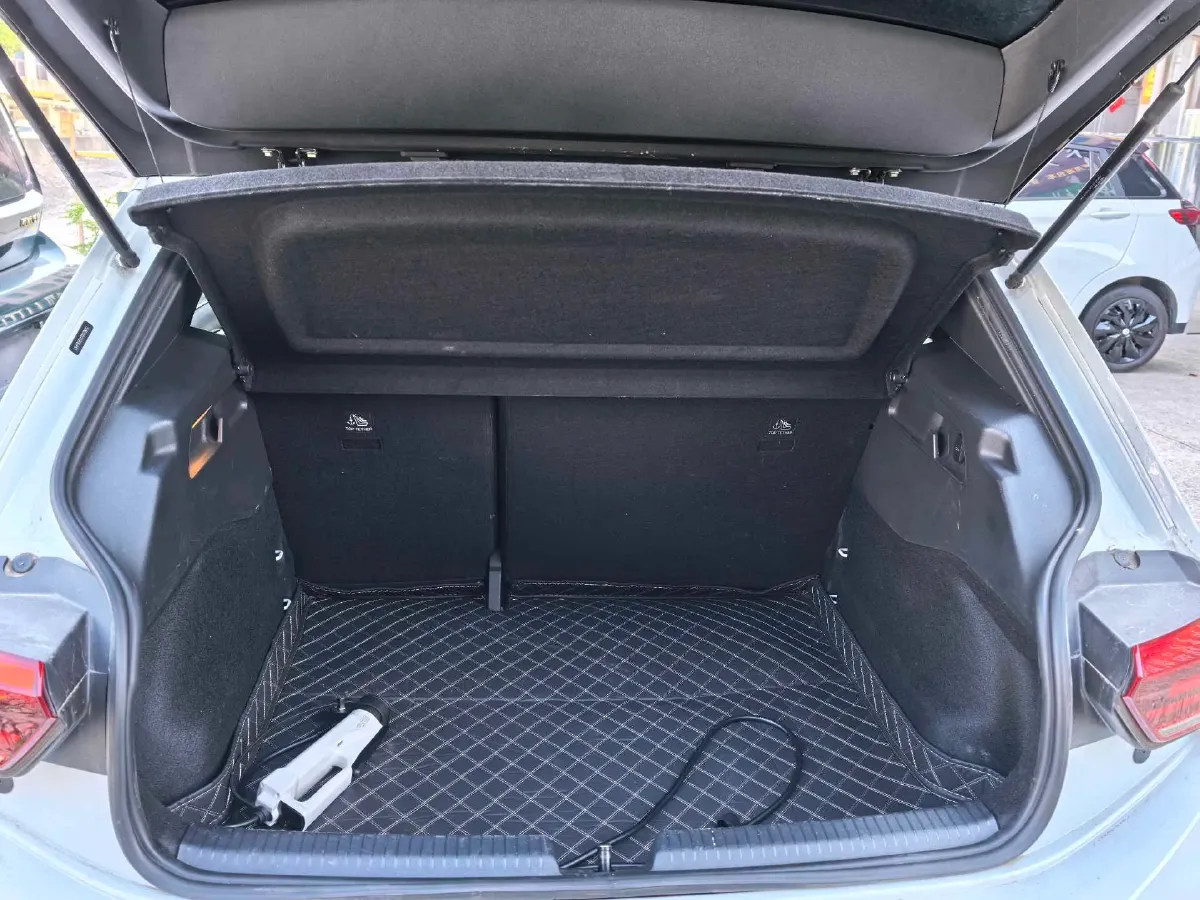 2023 Volkswagen ID.3 BEV 52.8KWH,autocango,china used car exporter,china ev exporter,chinese used car exporter,chinese used ev exporter