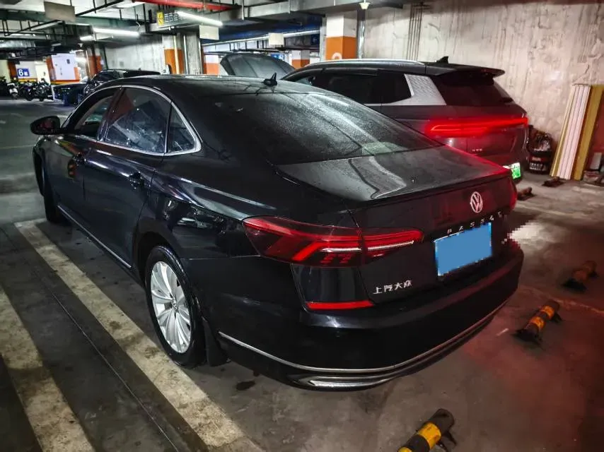 2020 Volkswagen Passat 2.0T 186HP L4 7DCT,autocango,china used car exporter,china ev exporter,chinese used car exporter,chinese used ev exporter