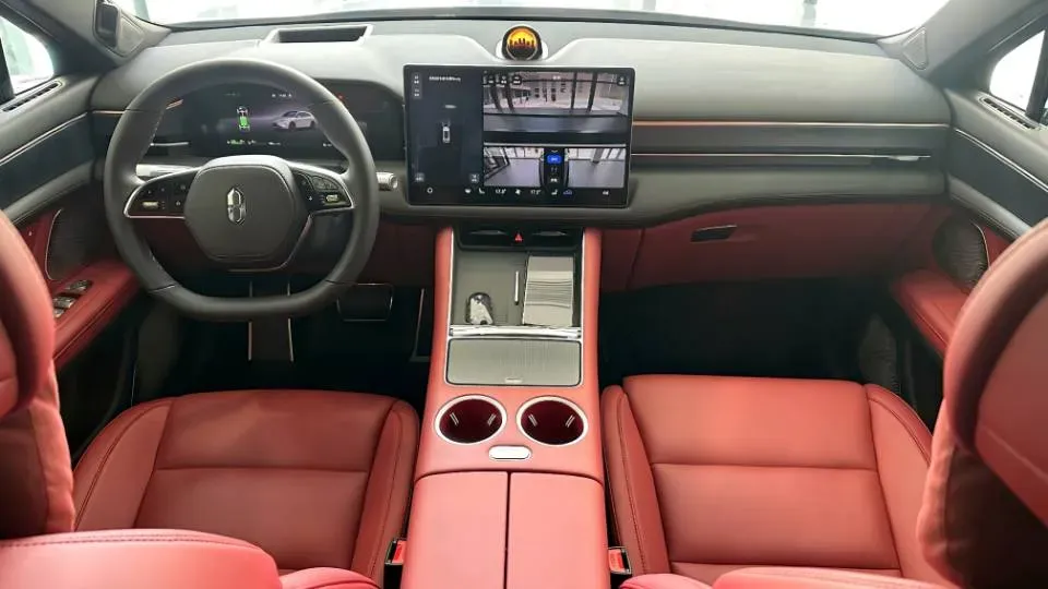 2025 AITO AITO M5 1.5T 152HP L4 REEV 42KWH,autocango,china used car exporter,china ev exporter,chinese used car exporter,chinese used ev exporter