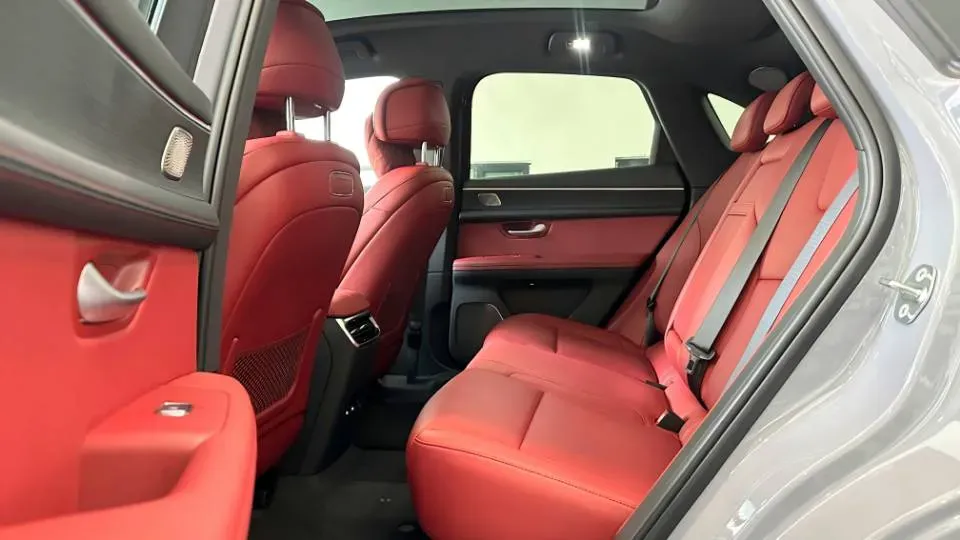 2025 AITO AITO M5 1.5T 152HP L4 REEV 42KWH,autocango,china used car exporter,china ev exporter,chinese used car exporter,chinese used ev exporter