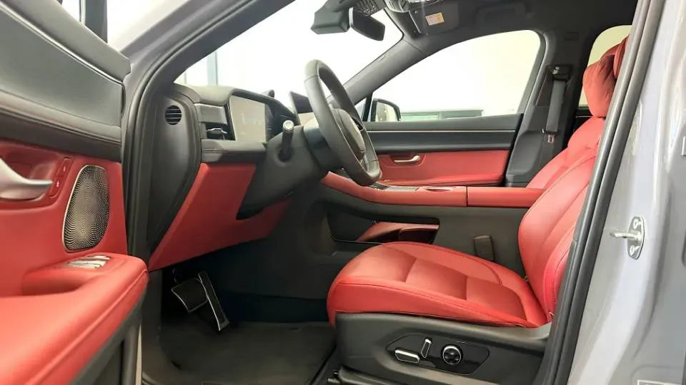 2025 AITO AITO M5 1.5T 152HP L4 REEV 42KWH,autocango,china used car exporter,china ev exporter,chinese used car exporter,chinese used ev exporter