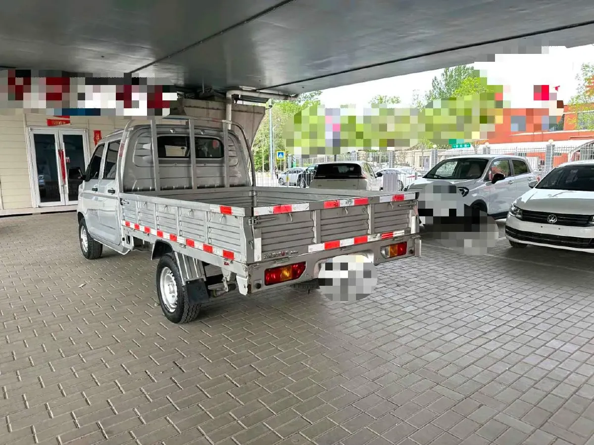 2021 WuLing RongGuang New Truck 1.5L 99HP L4 5MT,autocango,china used car exporter,china ev exporter,chinese used car exporter,chinese used ev exporter