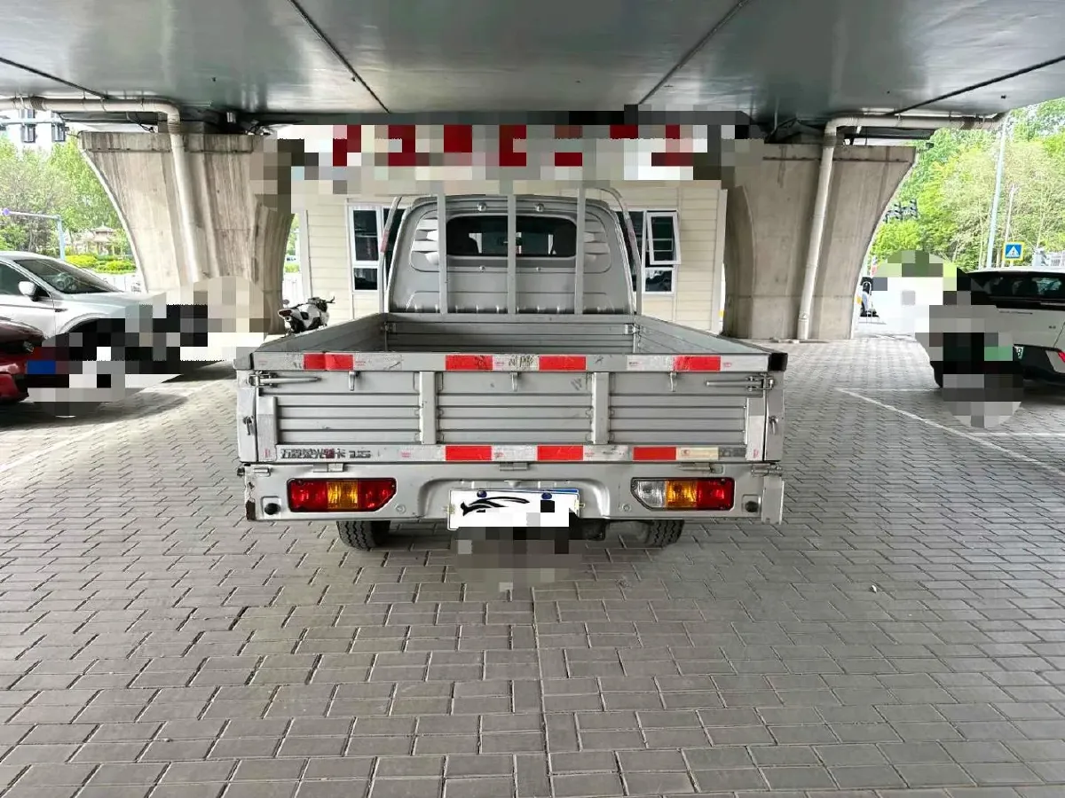 2021 WuLing RongGuang New Truck 1.5L 99HP L4 5MT,autocango,china used car exporter,china ev exporter,chinese used car exporter,chinese used ev exporter